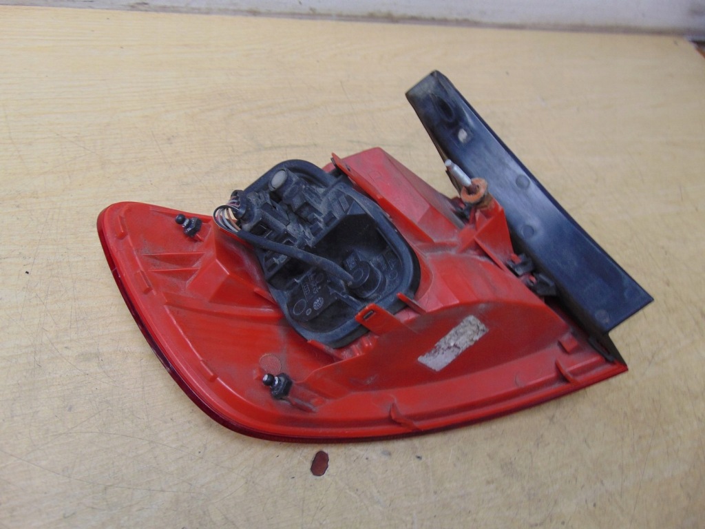 Фара правий задній audi a6 c6 універсал led оригінал. європа Ціна