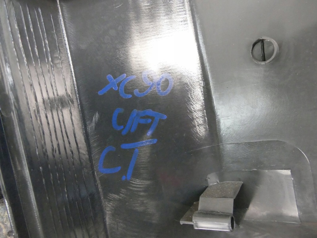 фото №12, Volvo xc90 i lift обшивка багажника левый обивка