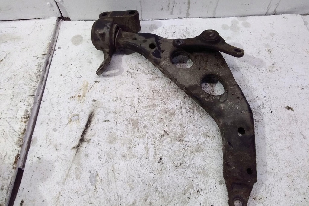 фото №1, Важіль передній mini cooper r50, r53 6753990 1.6l бензиновий 85kw 2002