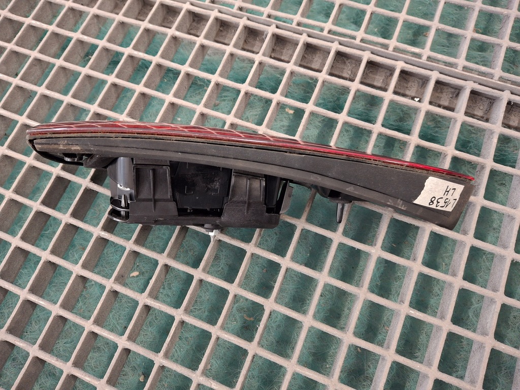 фото №9, Mercedes w206 kombi лампа w крышка левая lub правая a2069060701 a2069060801