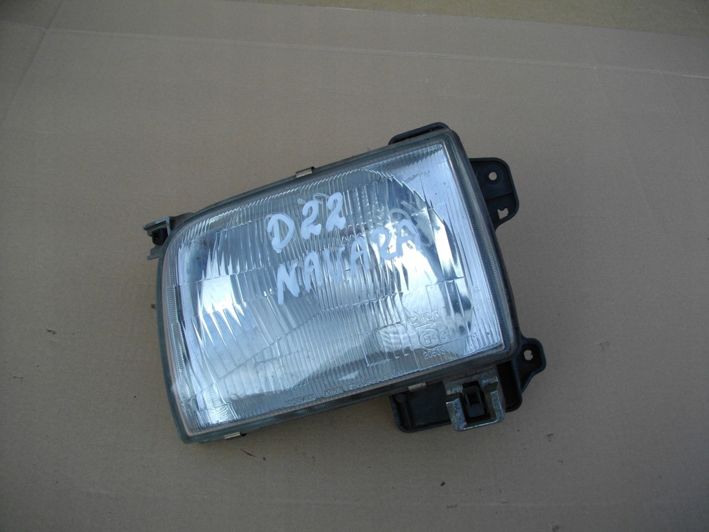 фото №1, Nissan navara ii d22 97-01 лампа левый перед