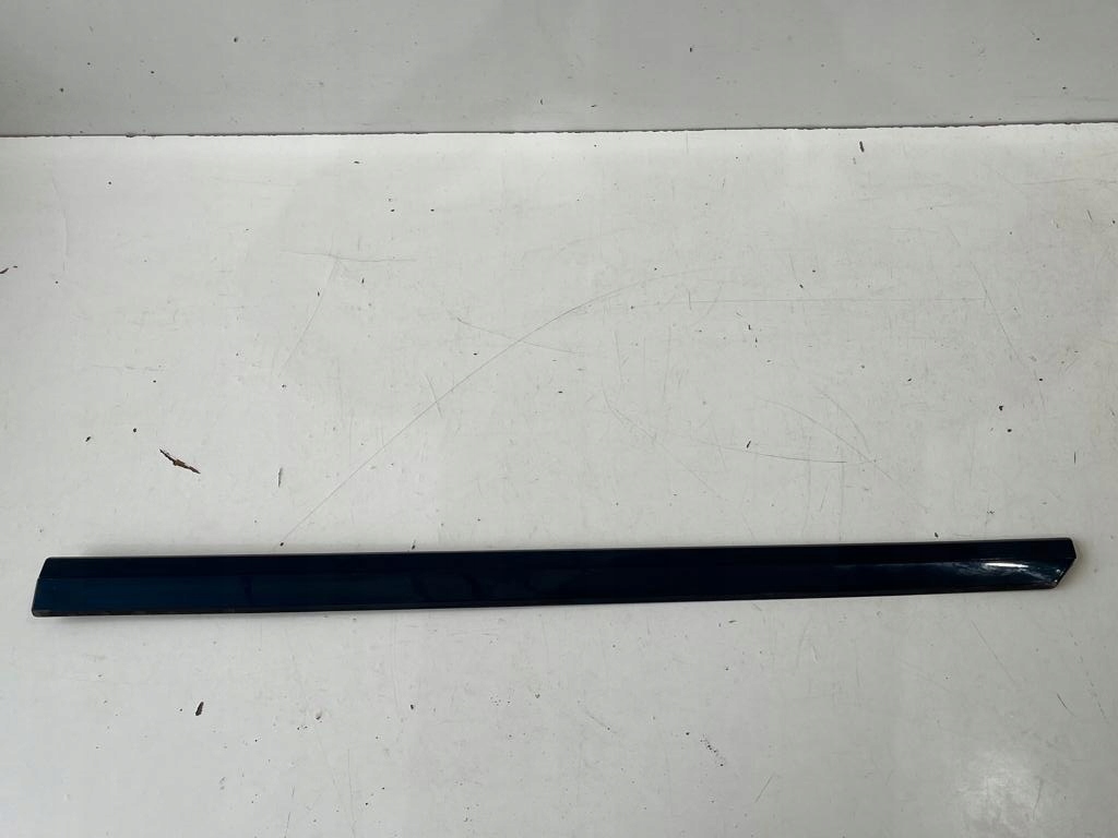 фото №1, Vw passat b8 молдинг дверь правый перед 3g0854940 l