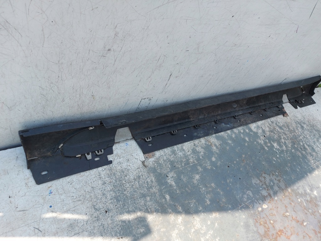 фото №7, Bmw x1 e84 x-line lift молдинг поріг поріг правий