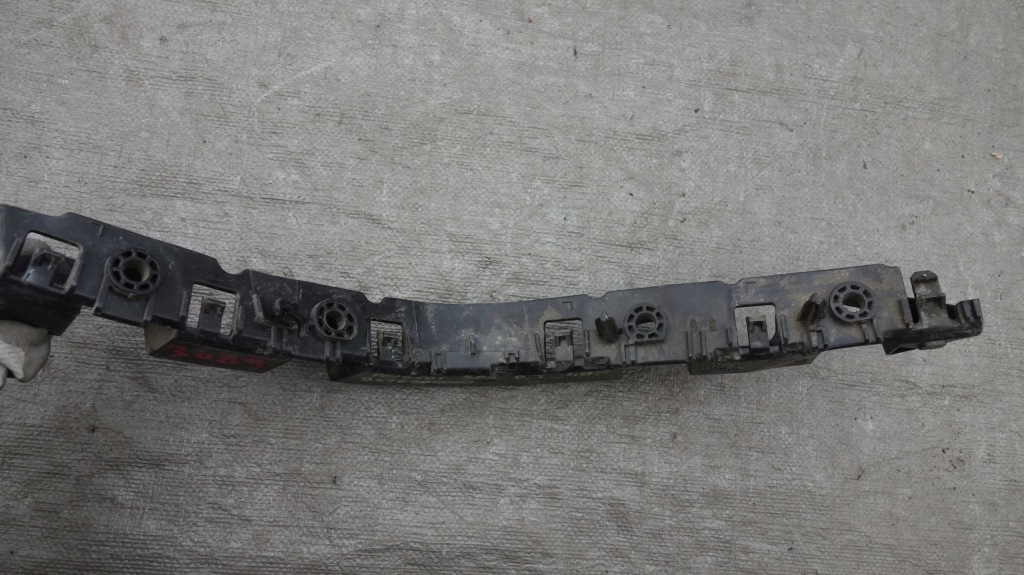 фото №2, Peugeot 301 направляющая бампера правый задняя