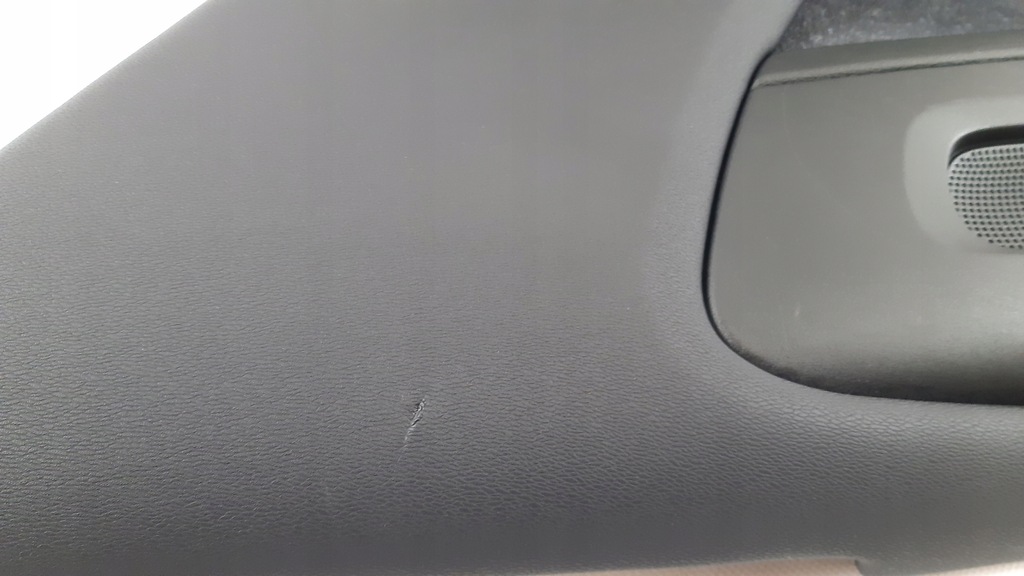 фото №9, Volvo xc40 обшивка двері правий задня 31407710