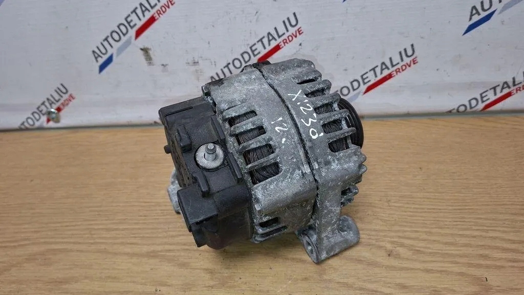Генератор bmw x1 e84 11317802261 2.0l дизель 130kw 2011 с Разборки