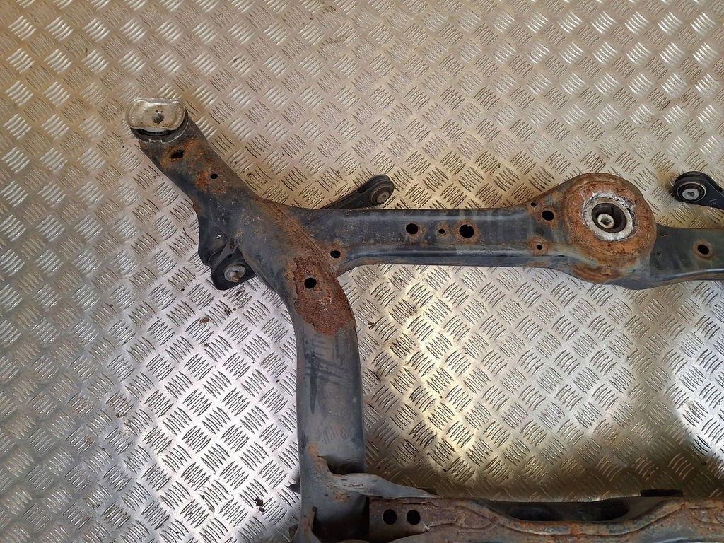 фото №8, Подрамник задние задняя audi q5 sq5 8r0505235n