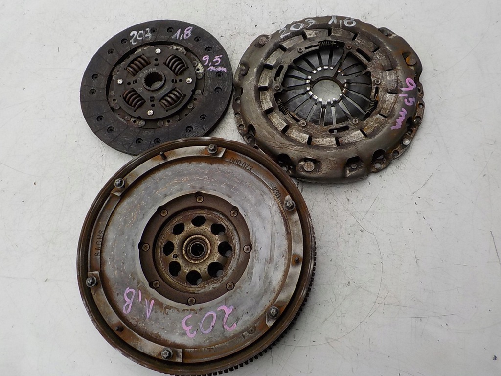 фото №1, Mercedes w203 1.8 колесо двомасовий зчеплення 9,5mm