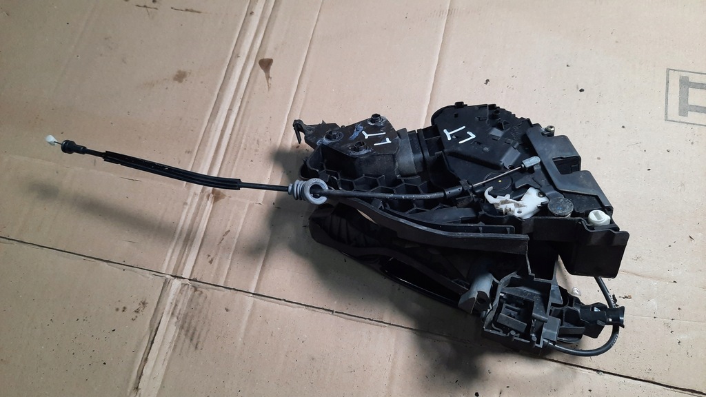 фото №2, Замок дверь левый задняя volvo s40 ii v50