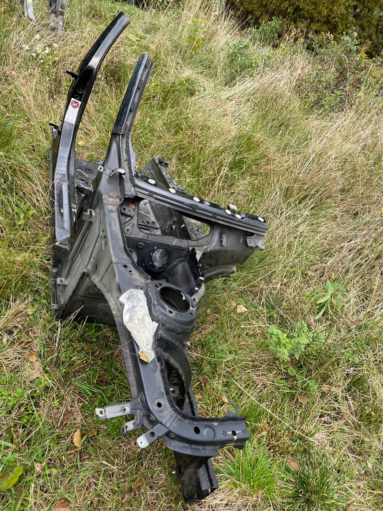 фото №1, Чверть поріг блок двигуна права bmw f31 f30