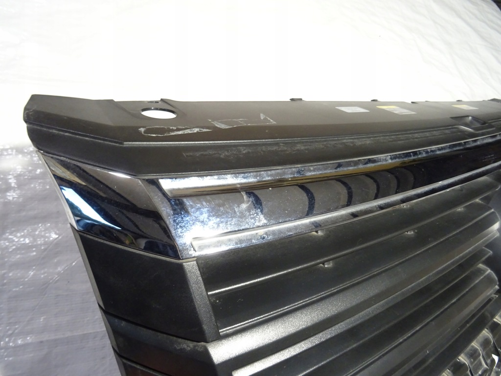 фото №8, Решётка радиатора решётка радиатора решётка радиатора эмблема бампер перед vw crafter ii 2 7c0 7c0853653j