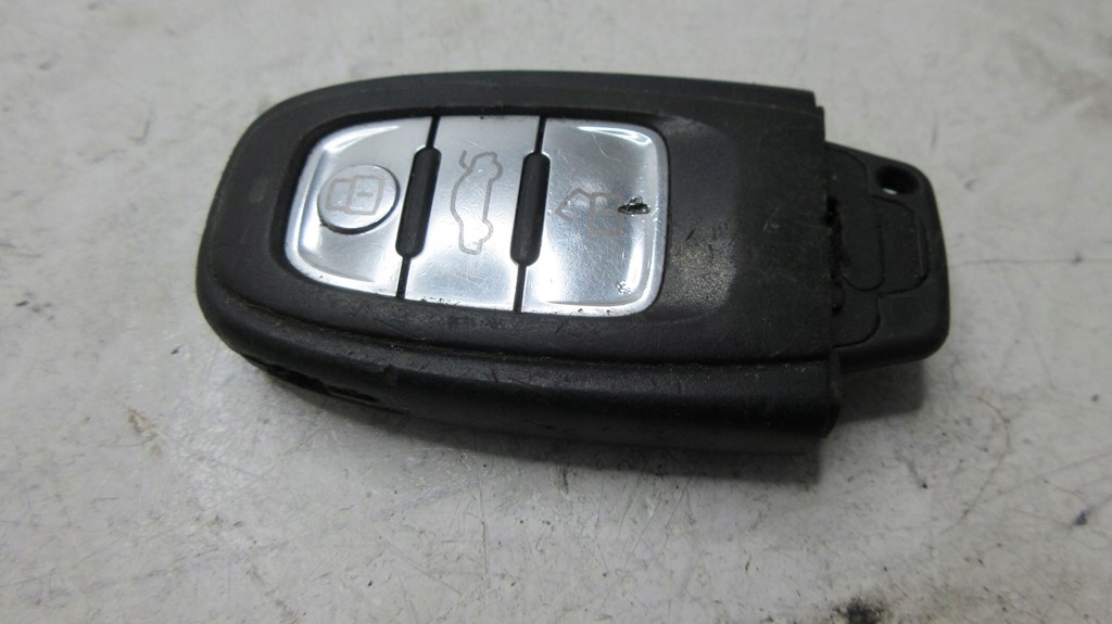 фото №1, Audi a8 d4 810959754d ключ ключ хром