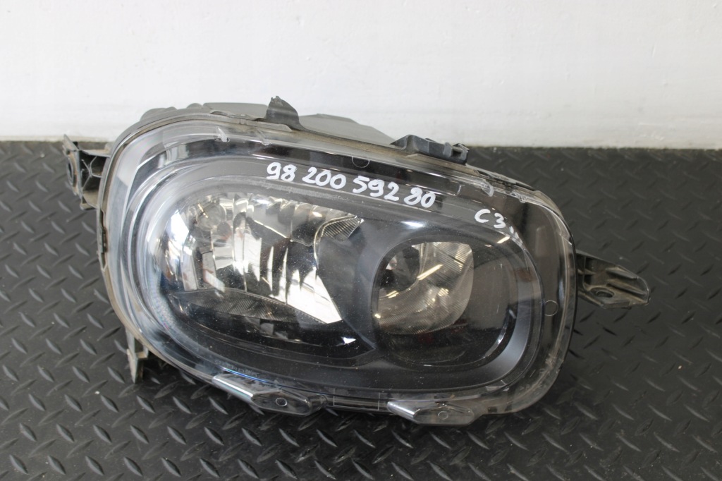 фото №1, Лампа правий перед передня 9820059280 citroen c3 iii