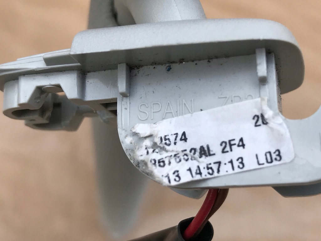 фото №5, Защита солнцезащитная правая vw polo 6r0857552a