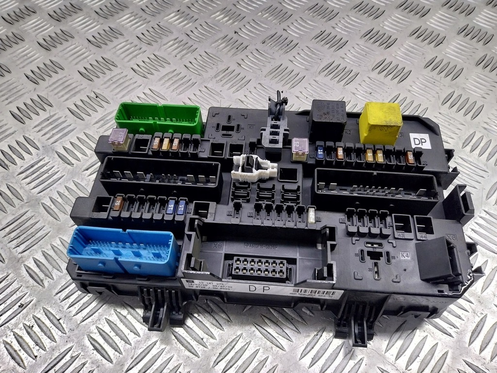 фото №1, Коробка запобіжників opel оригінальний номер 13181278 dp