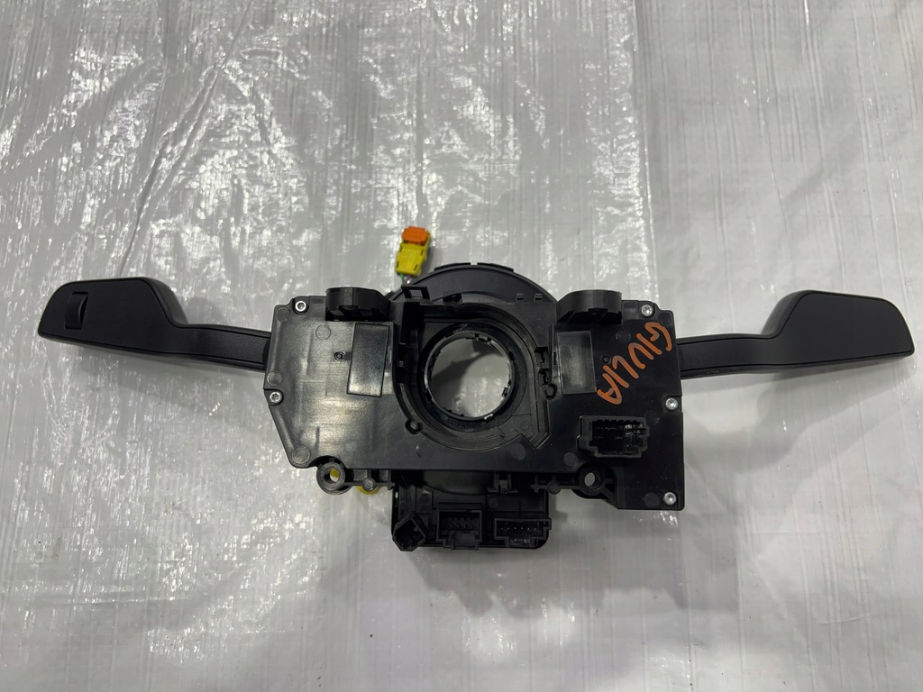 фото №3, Alfa romeo giulia перемикач комбінований