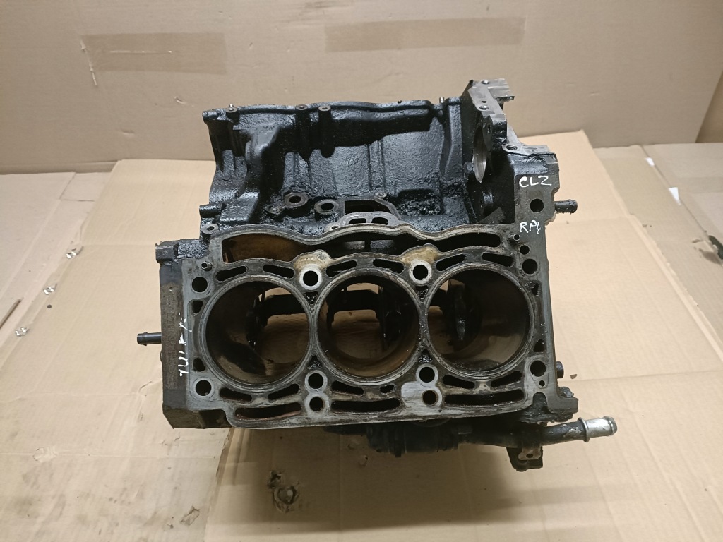 фото №1, Audi 3.0 d блок двигуна 059023ae