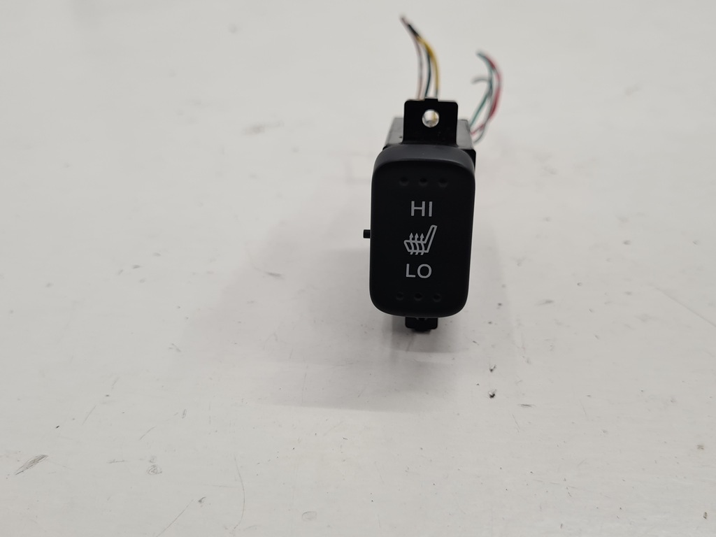 фото №1, Honda cr-v iii кнопка подогрев сидений