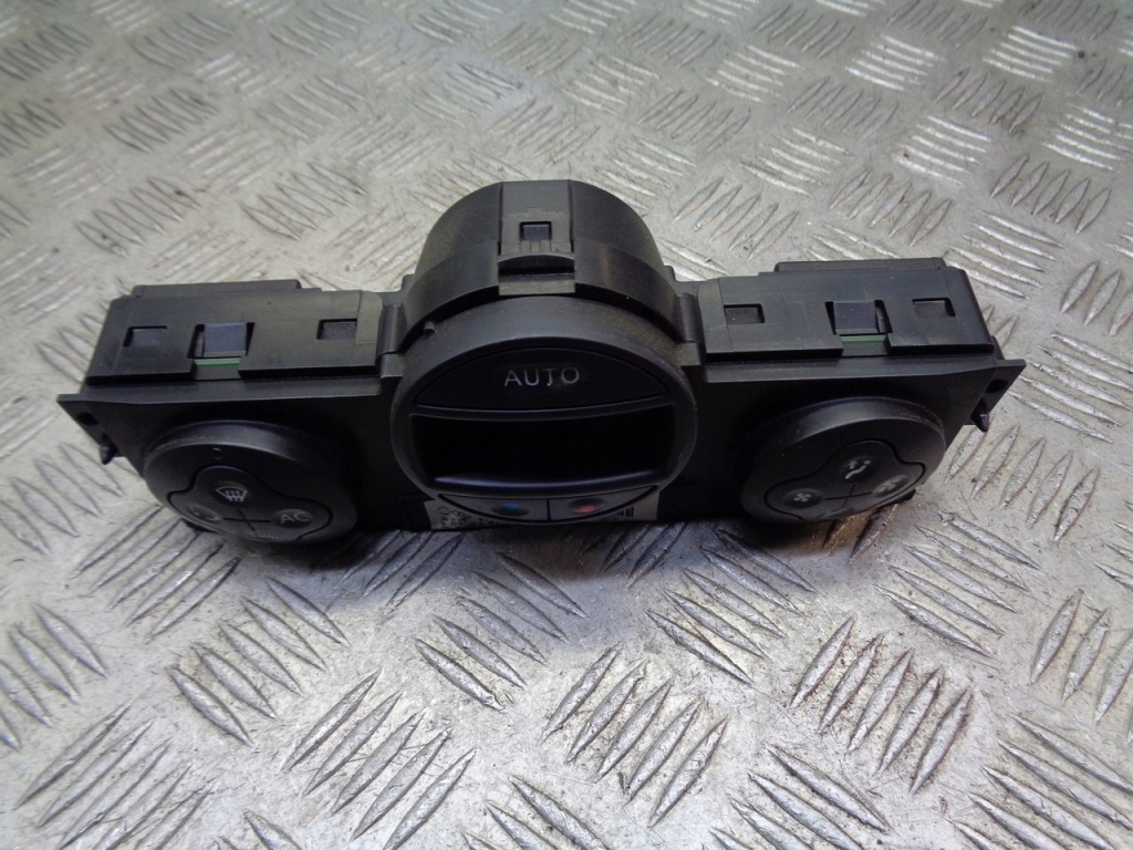 фото №1, Панель керування обдув scenic ii 8200581461