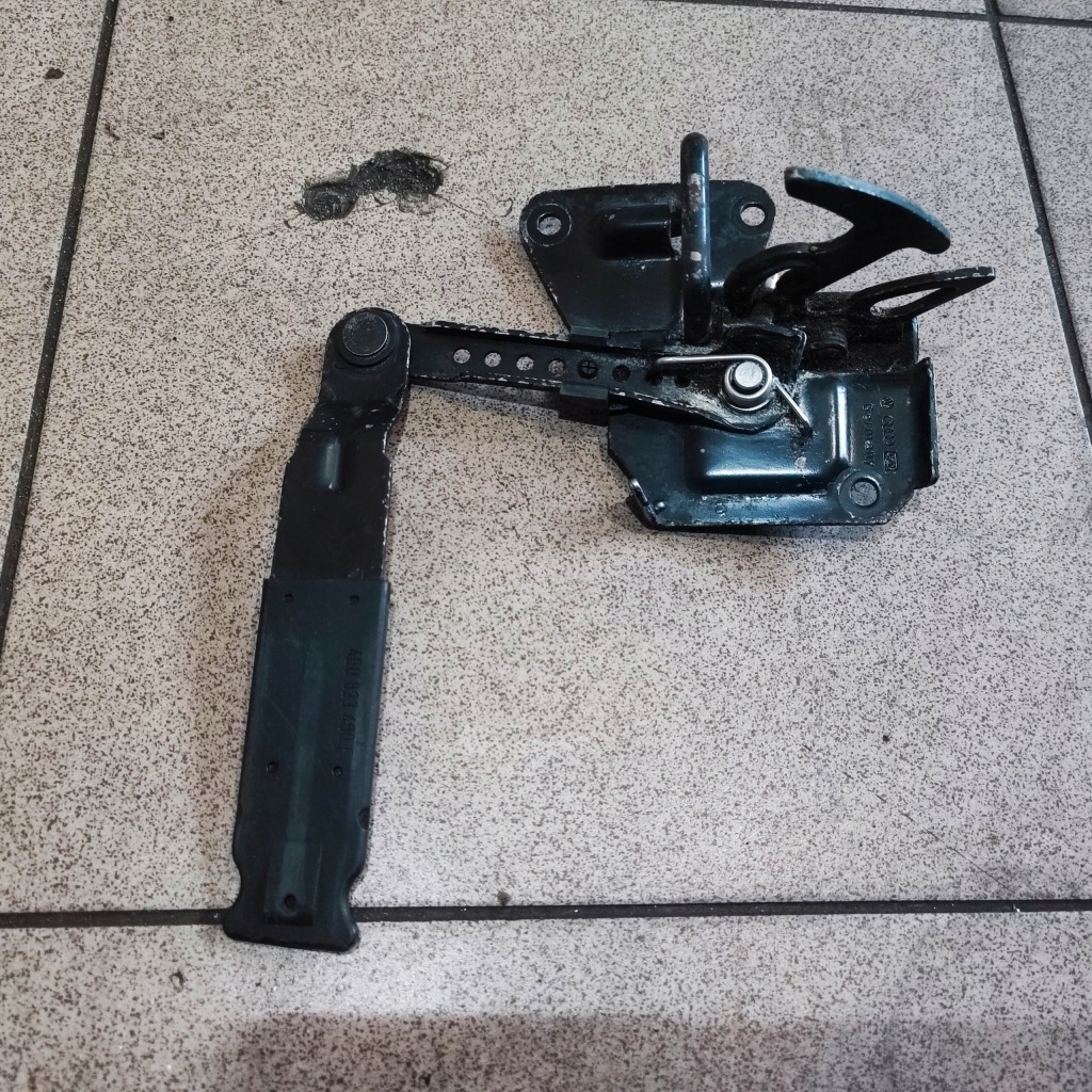 фото №4, Замок засов капот audi a6 c5 lift