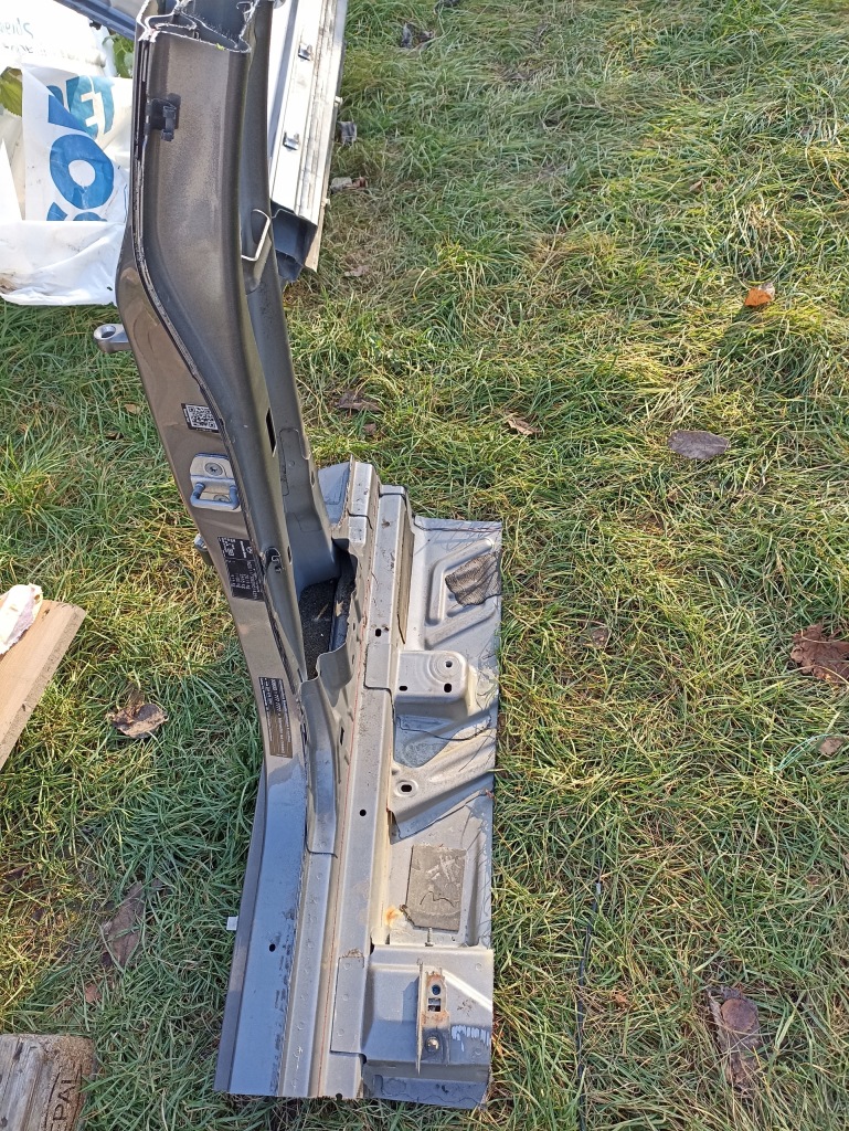 фото №7, Mercedes w117 cla порог правый блок двигателя средний 787