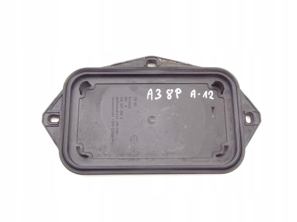 фото №1, Audi a3 8p 03-12 заглушка впуск воздуха