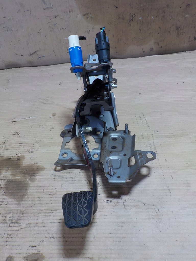 фото №2, Ford fiesta педаль тормоза 1.4 tdci