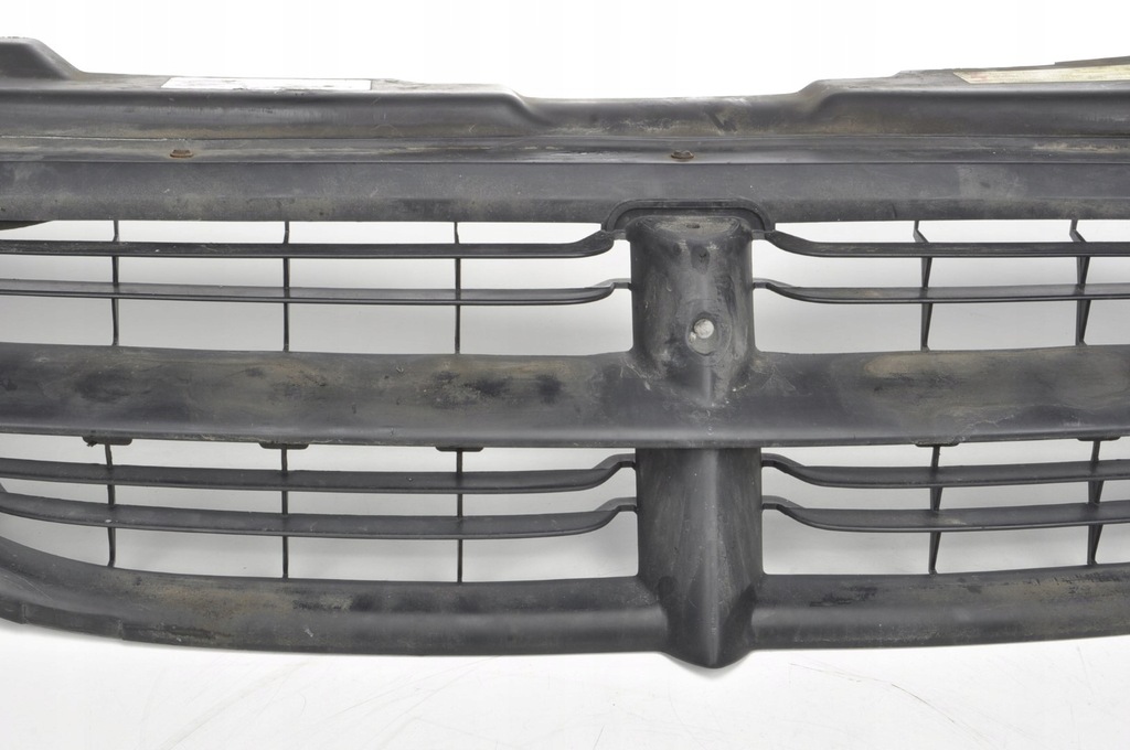 фото №8, Chrysler voyager iii решётка решётка радиатора бампера 04576955