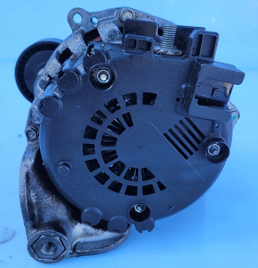 Генератор bmw e65 e66 n62b48 Оригинал