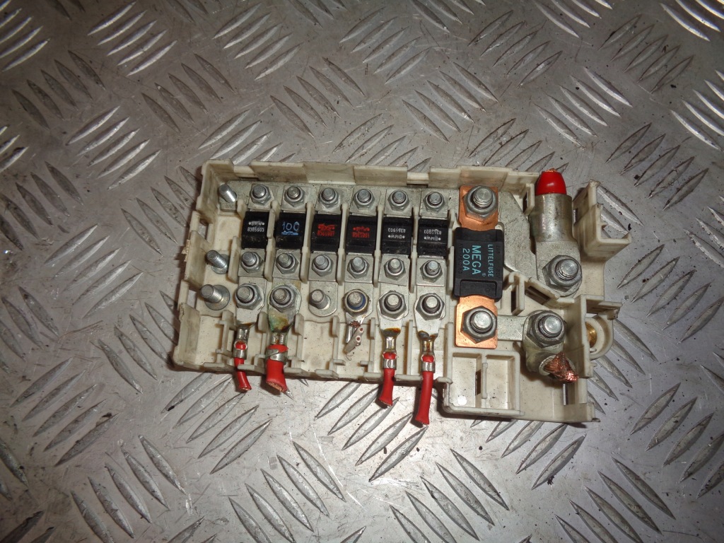 фото №1, Коробка запобіжників bmw 5 e39 2.8 95-