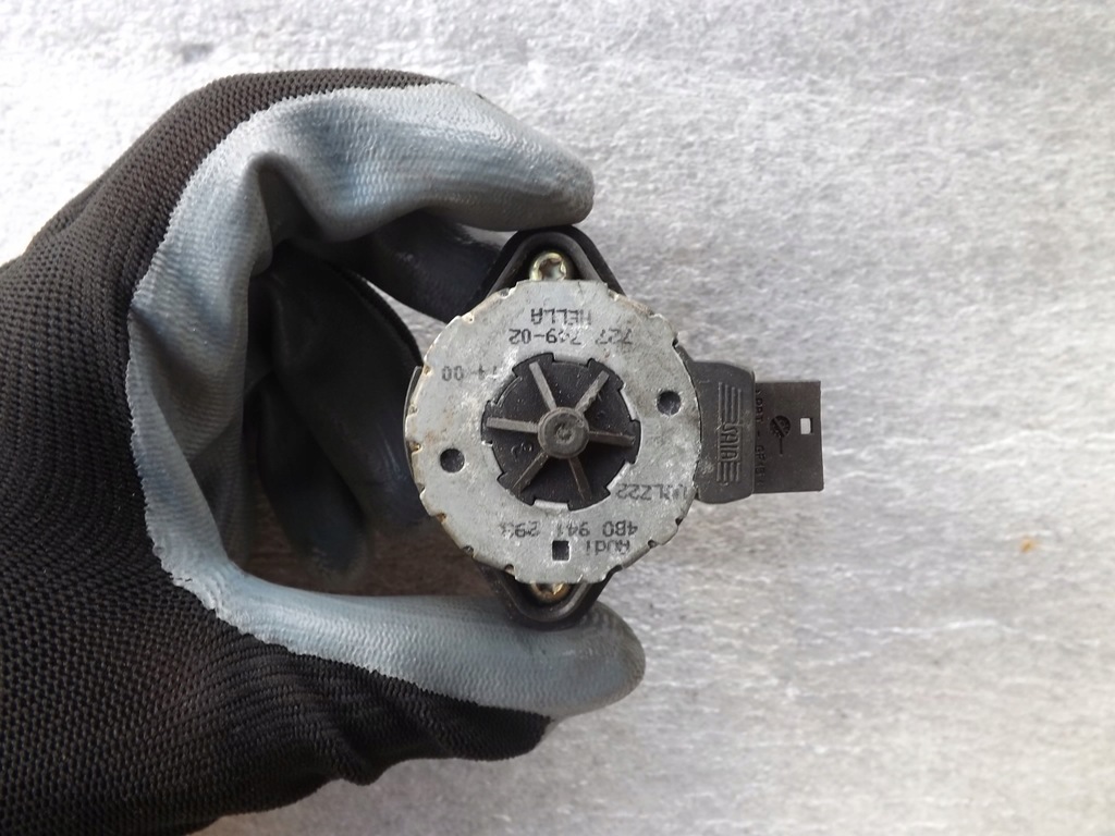 фото №7, Audi a6 c5 a8 d2 моторчик регулювання рівня лампа 4b0941293 hella