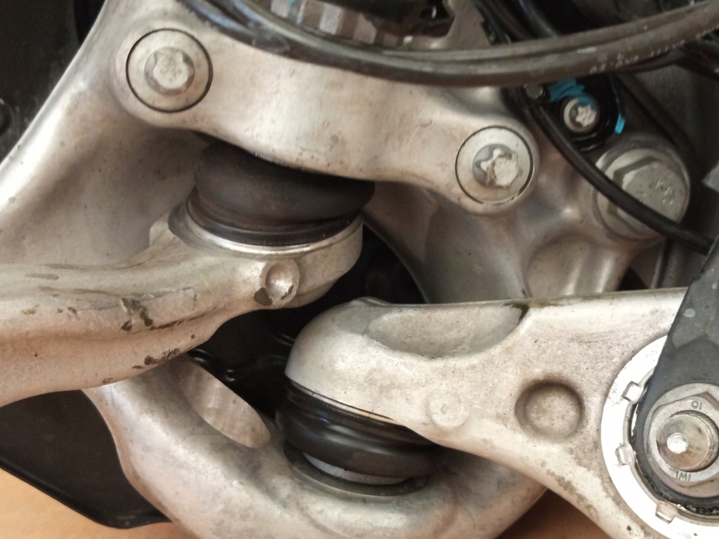 фото №15, Mercedes оригінальний номер a2063200800 w206 поворотний кулак амортизатор правий перед r2060200