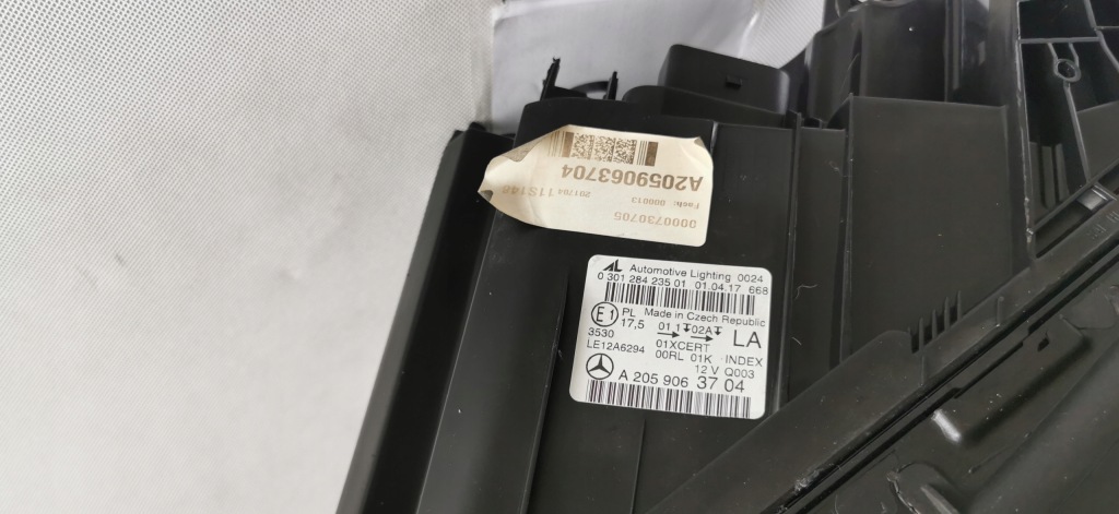 Mercedes c 205 full led ils ліва фара гібрид Зі Шроту