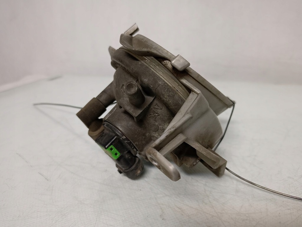 фото №4, Протитуманна фара правий передній mazda 3 bk