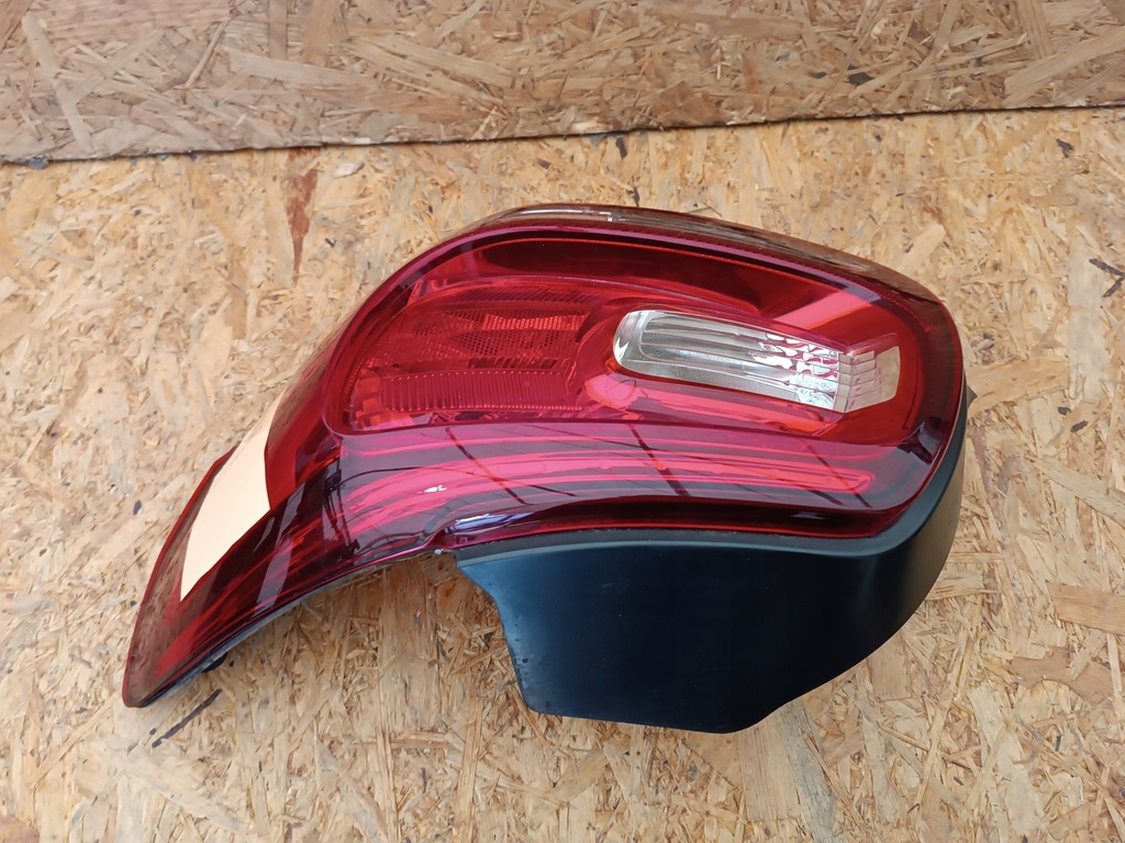 фото №11, Лампа правая задняя citroen ds3 europa 08-552-1938r