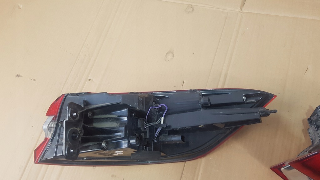 фото №4, Лампа задняя левая insignia b kobmi