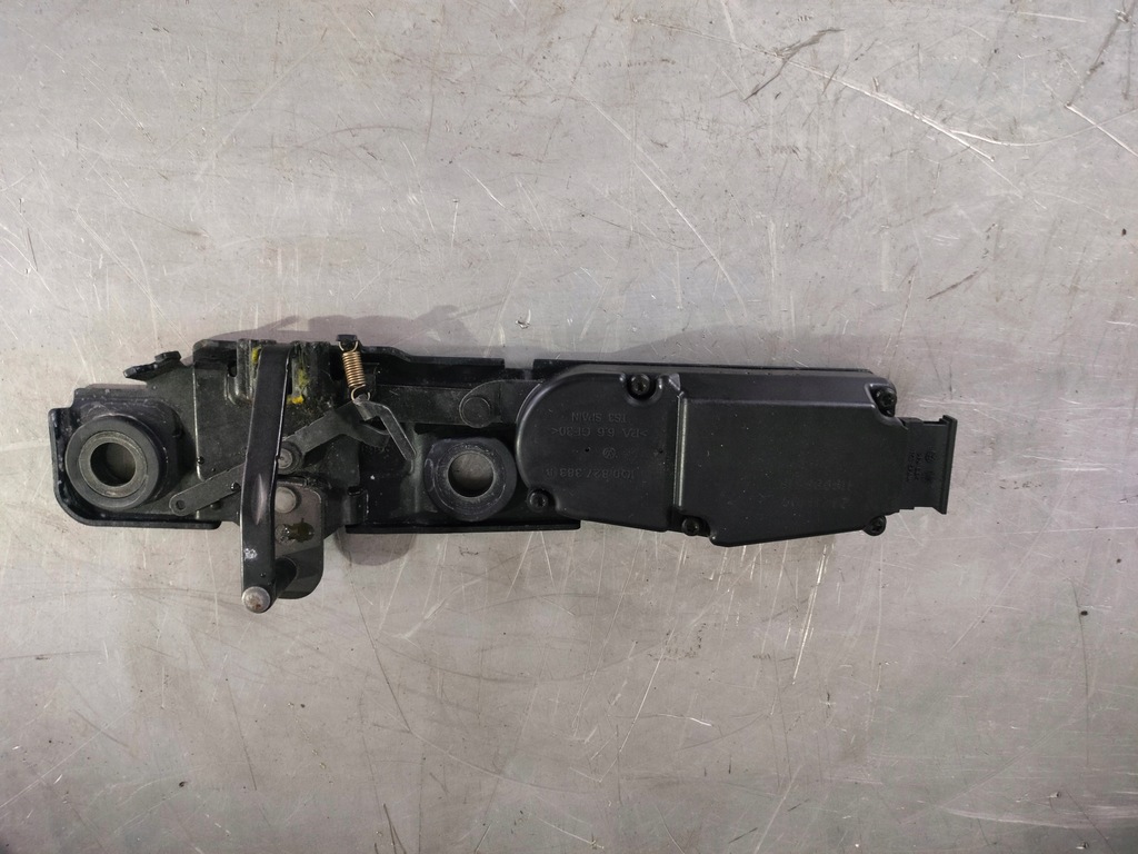 фото №1, Vw eos fl засов доводчик крышки 1q0827383b