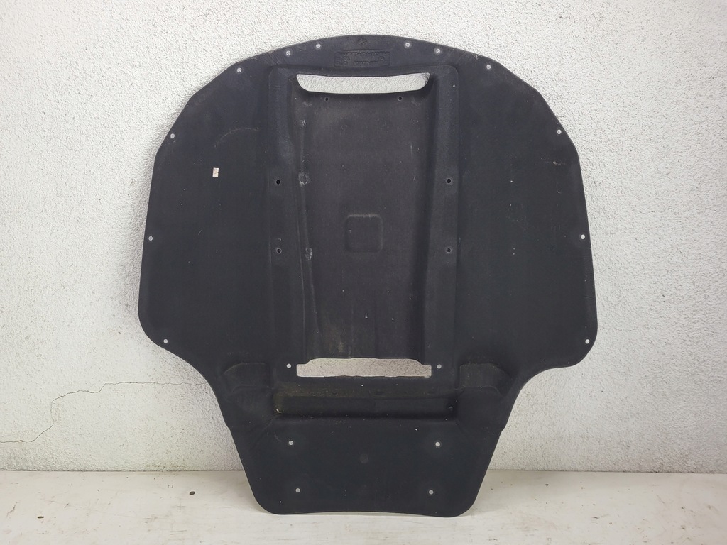 фото №8, Шумоизоляция подкрылок капот mercedes amg gt a190