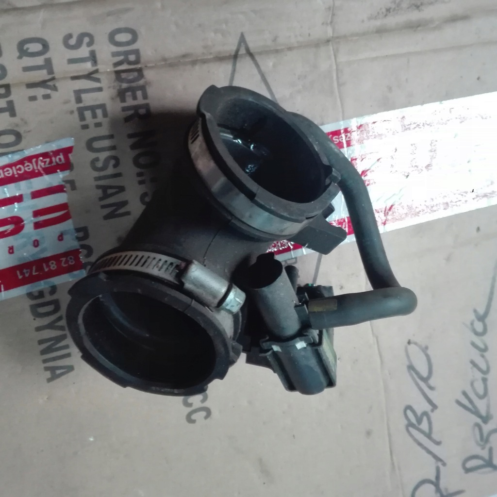 фото №1, Mazda 2 de 1,3 труба повітря клапан вакууму