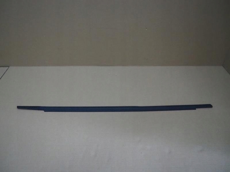 Купить Молдинг уплотнитель parapet дверь правый перед mercedes w169