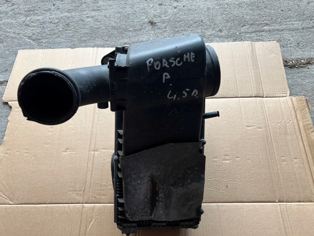 фото №1, Корпус фильтра воздуха toureg porsche 4.5 v8 7l