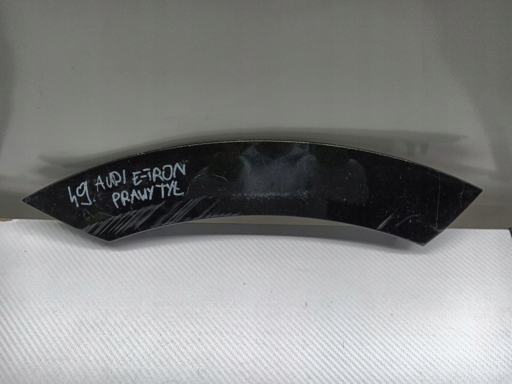 фото №7, Молдинг крила задня задня права audi e-tron 4ke853026e