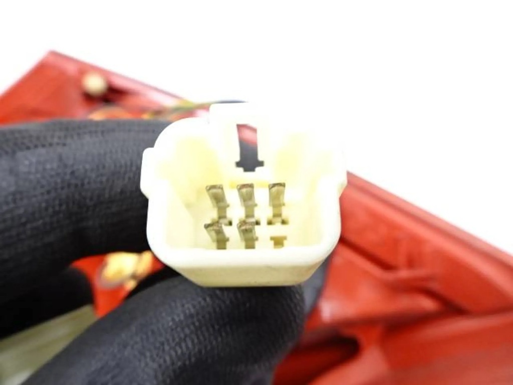 фото №6, Лампа лівий задня suzuki swift mk7 sport