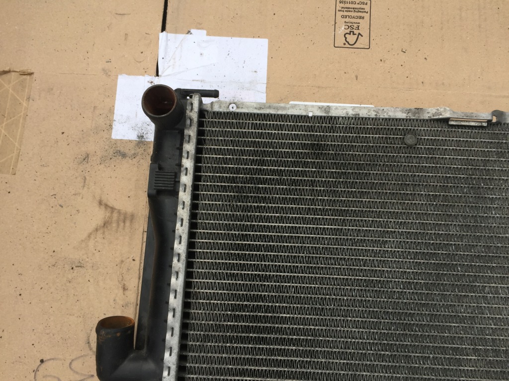 Mercedes радиатор воды a1245001503 Доставка