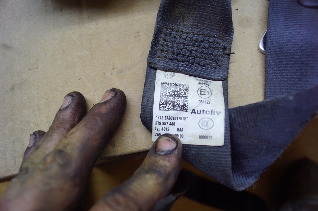 фото №5, Pas безопасности правый задняя skoda superb ii