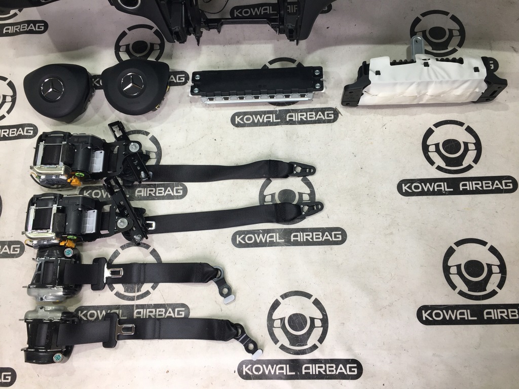 фото №9, Mercedes glc w253 x253 приборная панель консоль подушка безопасности ремни