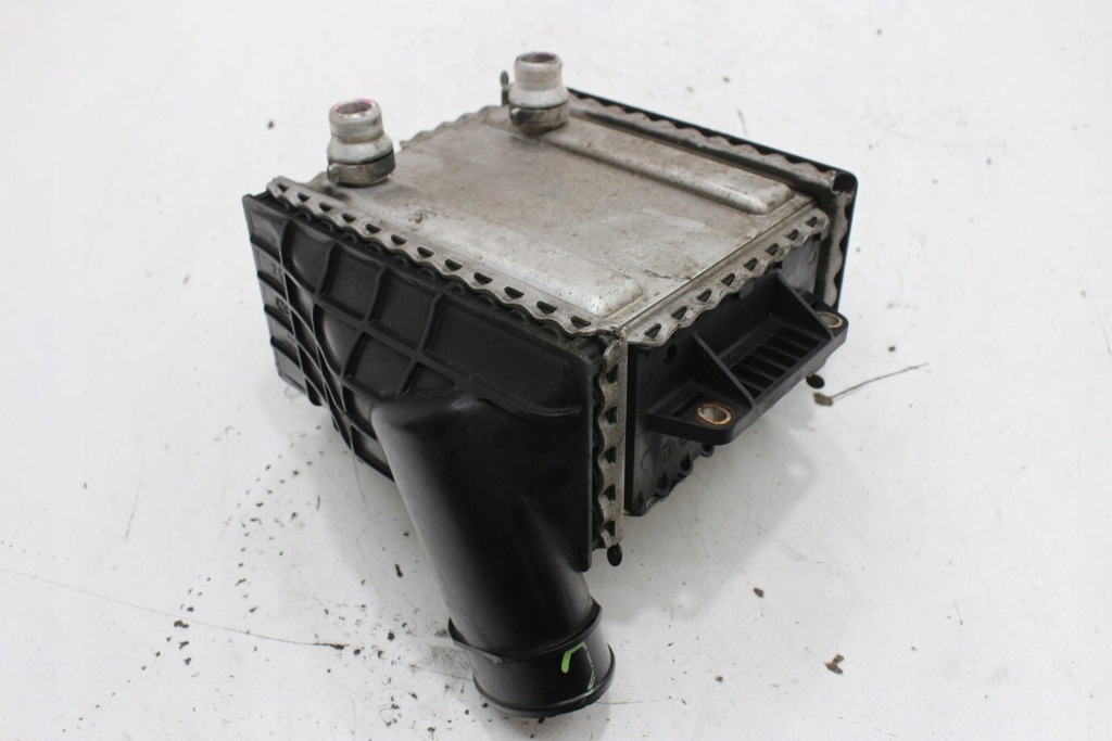 фото №7, Интеркулер a6510900314 mercedes w205 2.2 cdi