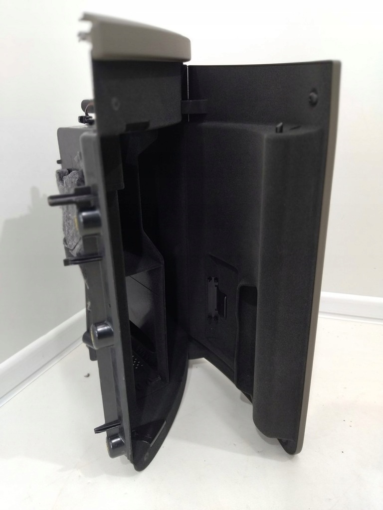 фото №7, 8r1857035e бардачок панели пассажира перед audi q5 8r