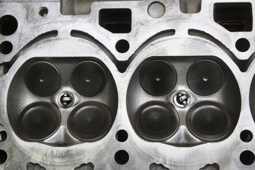 фото №10, Головка ліва s6 c6 a8 s8 07l103373ab 5.2 fsi