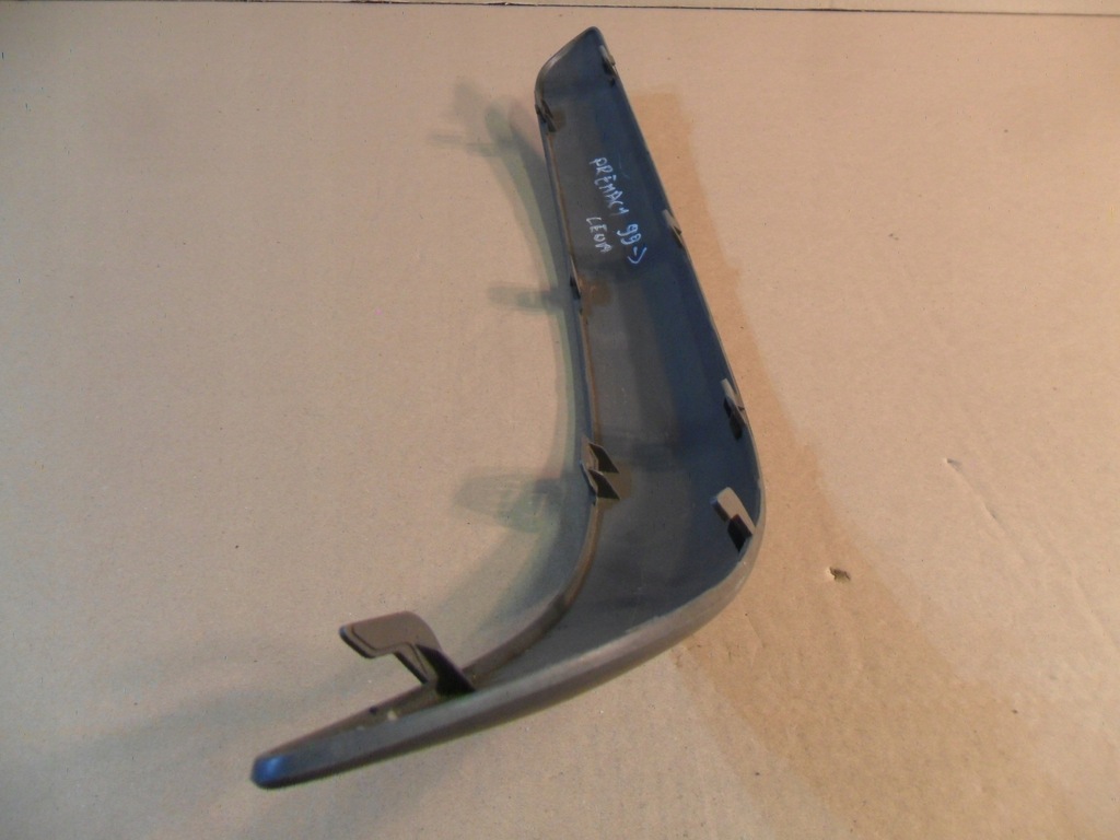 фото №13, Mazda premacy 2001- молдинг бампера передний